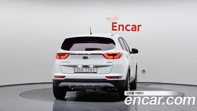 Kia Sportage 4세대 дизель 1.7 2WD Trendy, 2016 4