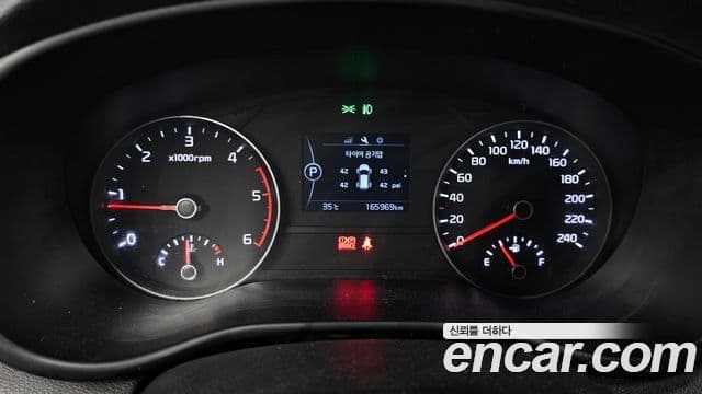 Kia Sportage 4세대 дизель 1.7 2WD Trendy, 2016 8