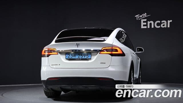Tesla модель X, 2018 4