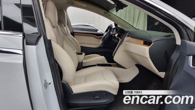 Tesla модель X, 2018 11