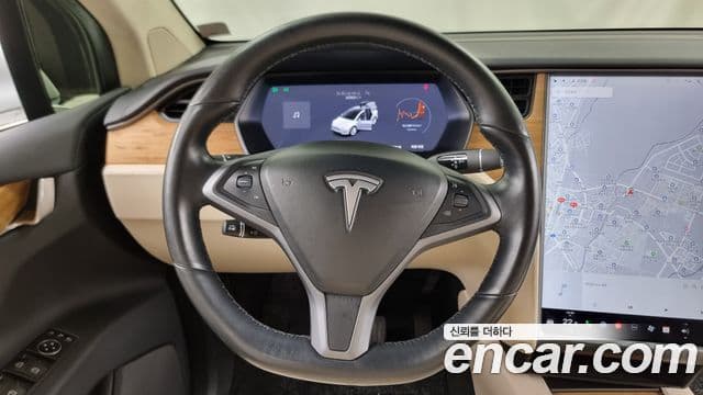 Tesla модель X, 2018 13