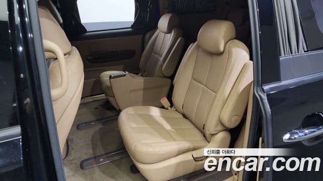 Kia All New Carnival Noblesse, 2017 11