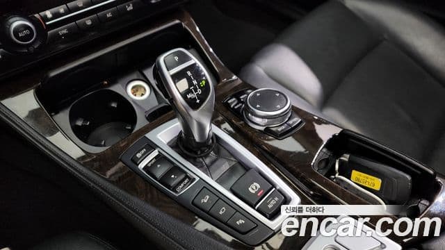 BMW 5시리즈 (F10), 2015 9