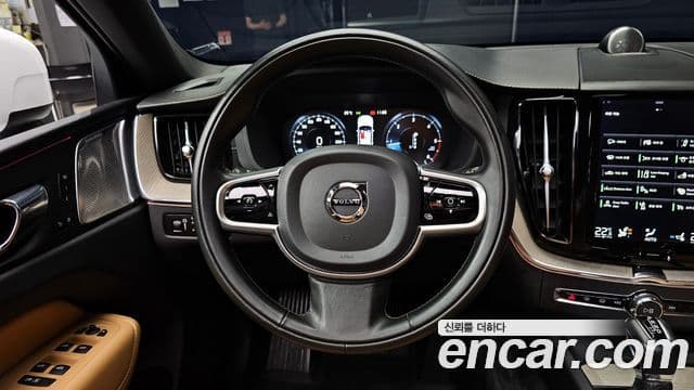 Volvo XC60 2세대 D5 Inscription, 2020 13