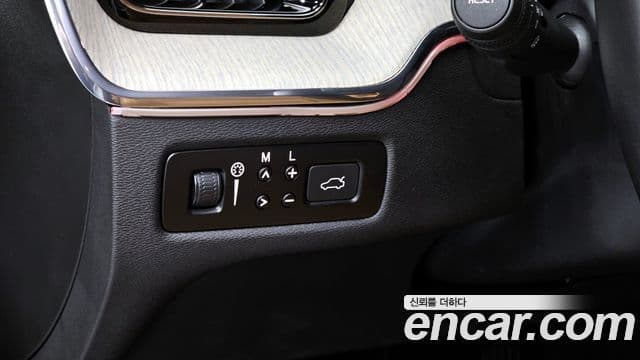 Volvo XC60 2세대 D5 Inscription, 2020 15