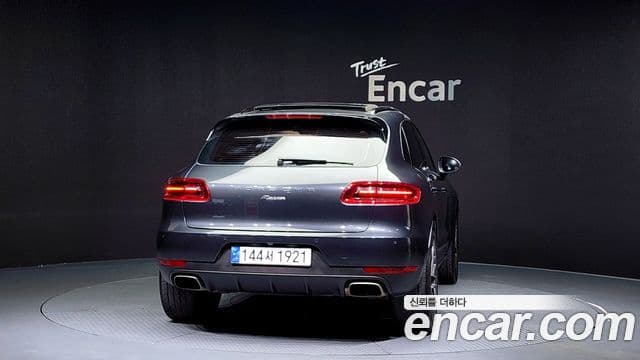 Porsche Macan 95B, 2017 4