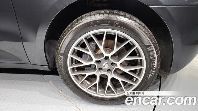 Porsche Macan 95B, 2017 все фото