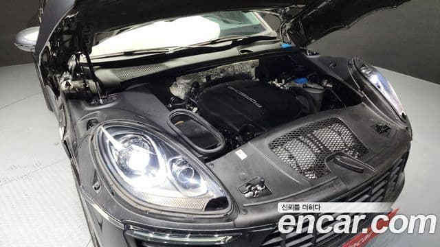 Porsche Macan 95B, 2017 6