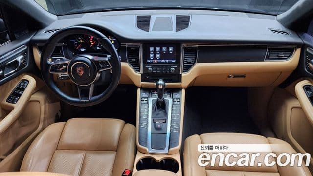 Porsche Macan 95B, 2017 7