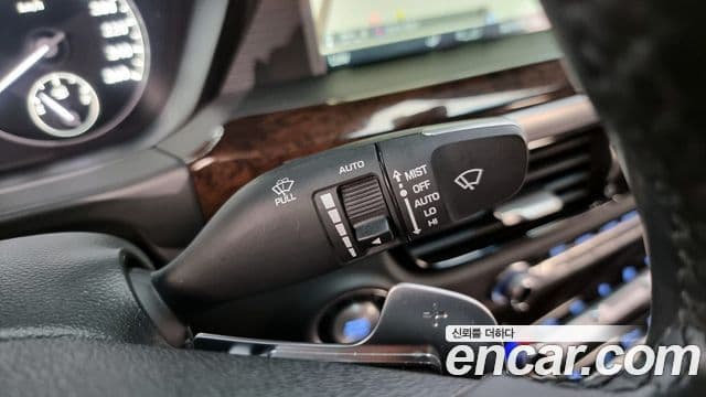 Genesis EQ900 Luxury, 2016 16