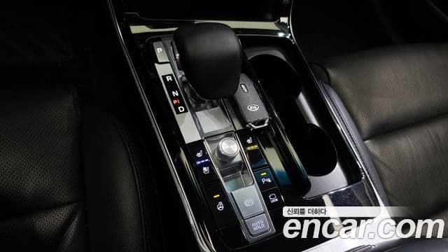 Kia K7 Premier гибрид Prestige, 2020 9