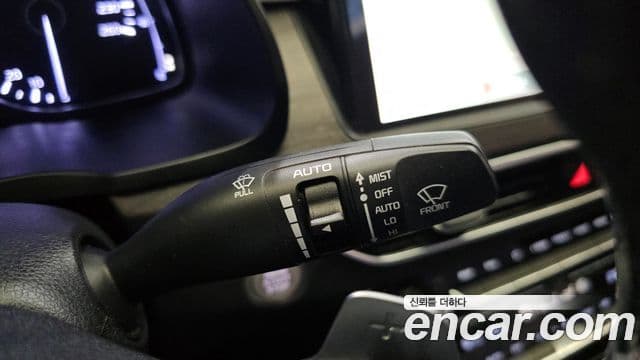 Kia K7 Premier гибрид Prestige, 2020 15