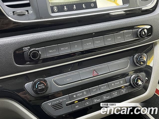 Kia The / новый New Carnival President, 2020 16