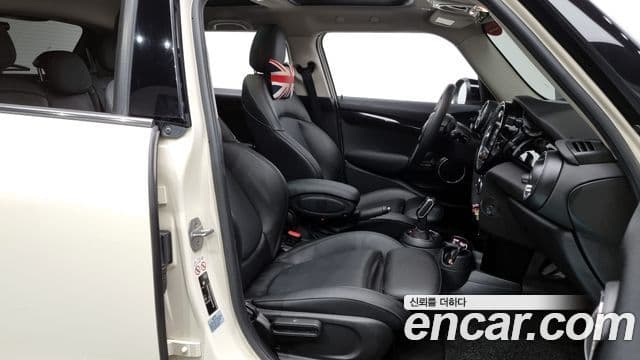 Mini Cooper S 3세대, 2020 11