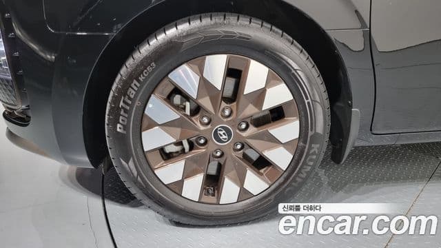 Hyundai Staria Inspiration, 2024 все фото