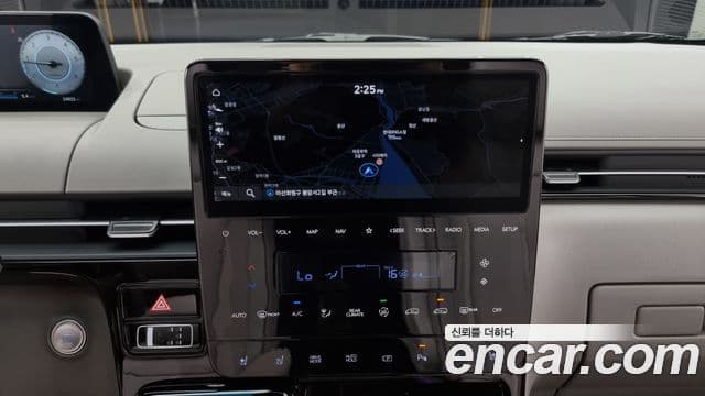 Hyundai Staria Inspiration, 2024 14