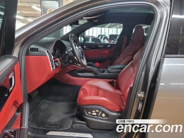 Porsche Cayenne (PO536) 3.0 купе, 2021 11