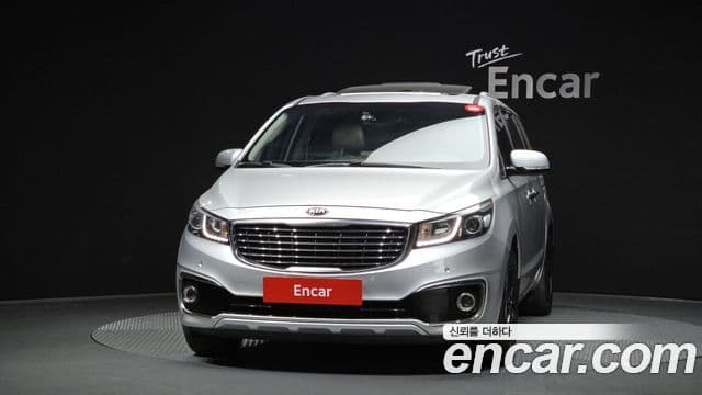 Kia All New Carnival Prestige, 2015 3