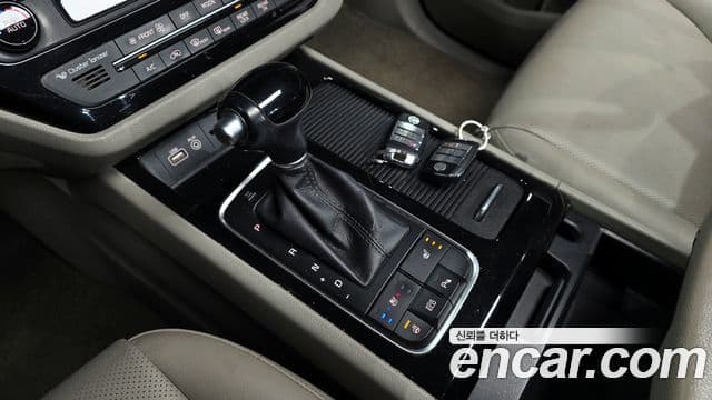 Kia All New Carnival Prestige, 2015 9