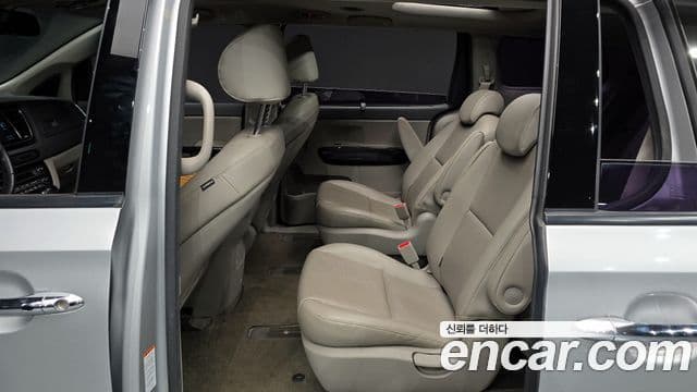 Kia All New Carnival Prestige, 2015 13
