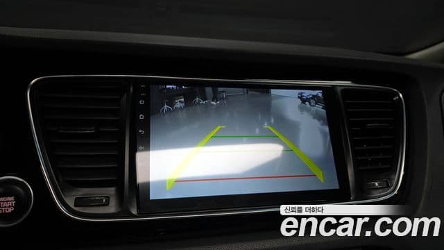 Kia All New Carnival Prestige, 2015 15