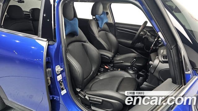 Mini Cooper 3세대, 2021 10