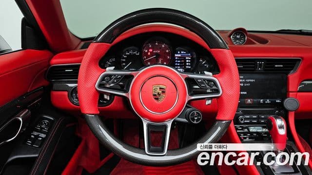 Porsche 911 991, 2018 13