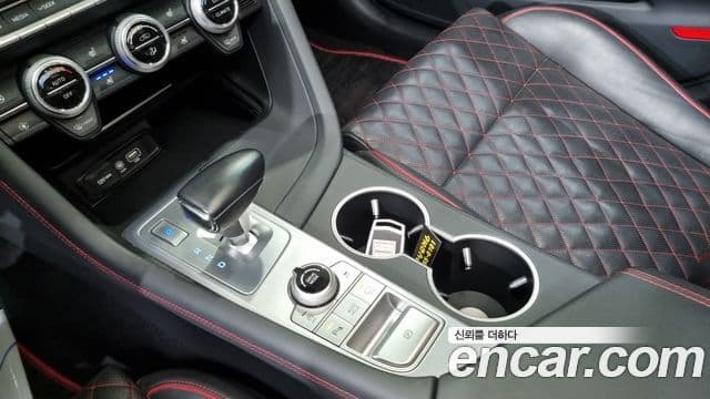 Genesis G70 Sport пакет, 2019 9