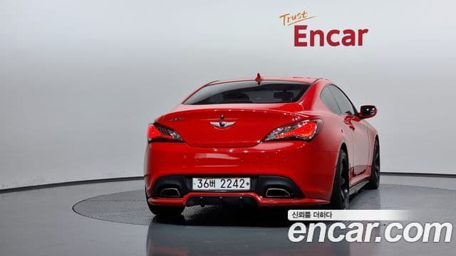 Hyundai Genesis купе 200 турбо P, 2009 4