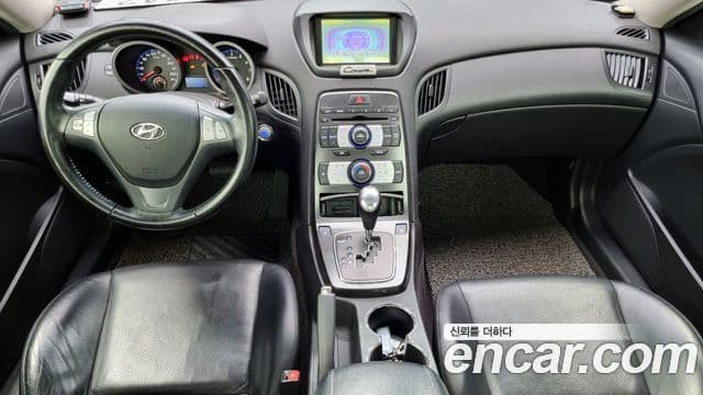 Hyundai Genesis купе 200 турбо P, 2009 7