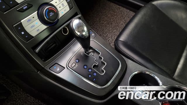 Hyundai Genesis купе 200 турбо P, 2009 9