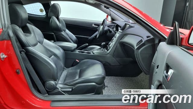 Hyundai Genesis купе 200 турбо P, 2009 10