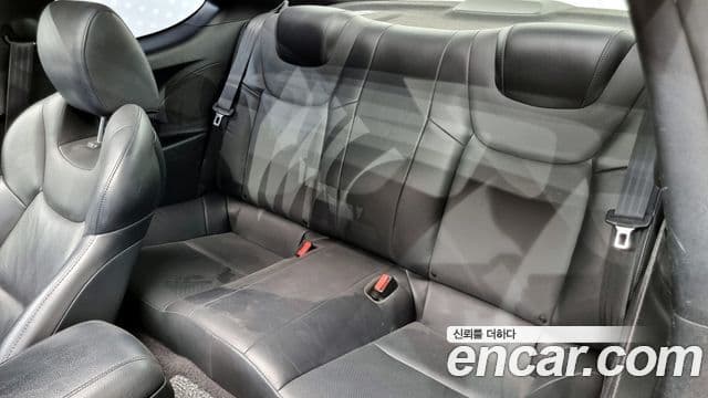 Hyundai Genesis купе 200 турбо P, 2009 12