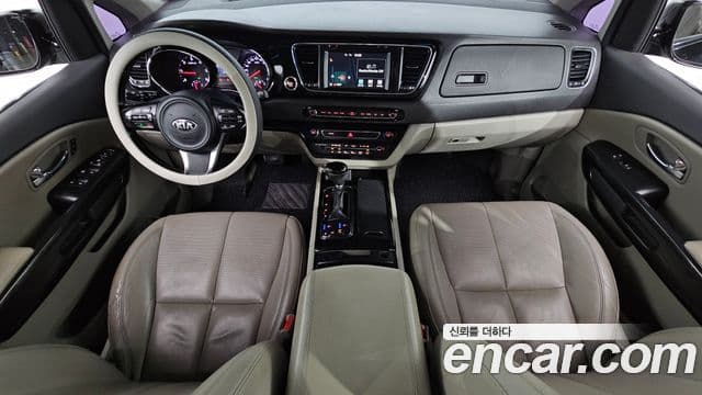 Kia All New Carnival Noblesse, 2016 7