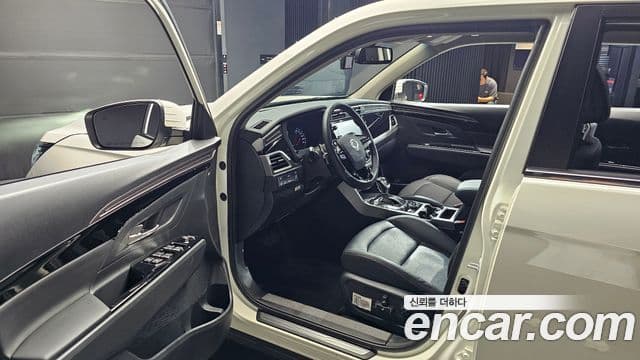 KG모빌리티(SsangYong) Beautiful Korando бензин 1.5 2WD C7, 2024 11
