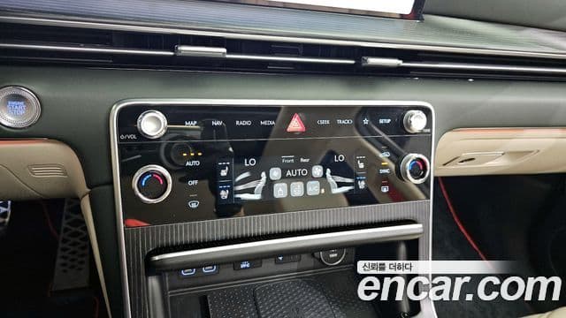 Genesis GV80 купе 3.5T e-S/C бензин AWD, 2024 17