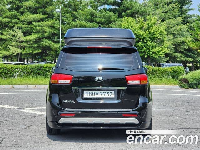 Kia All New Carnival Prestige, 2016 2
