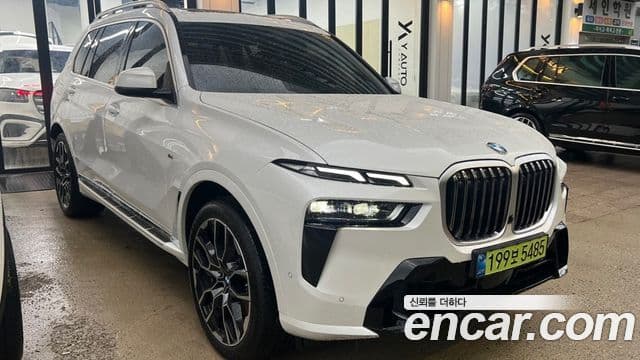 BMW X7 (G07) xDrive 40i M Sport 6인승, 2025 1