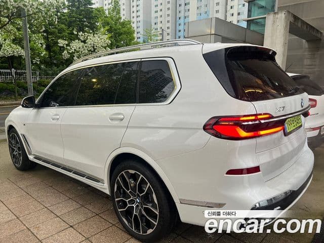 BMW X7 (G07) xDrive 40i M Sport 6인승, 2025 4