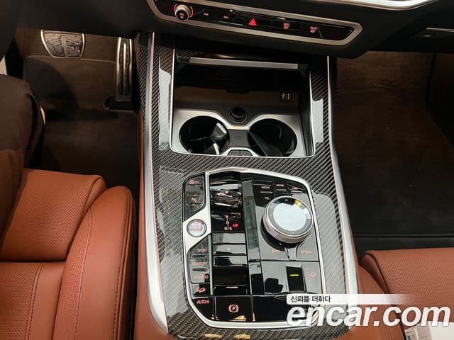 BMW X7 (G07) xDrive 40i M Sport 6인승, 2025 10