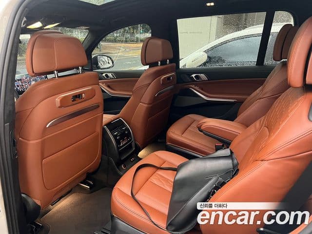 BMW X7 (G07) xDrive 40i M Sport 6인승, 2025 14