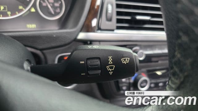 BMW 3시리즈 (F30), 2015 18