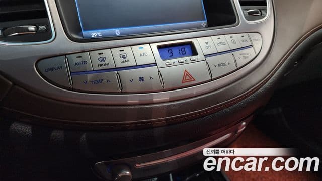 Hyundai Genesis VIP팩, 2012 16