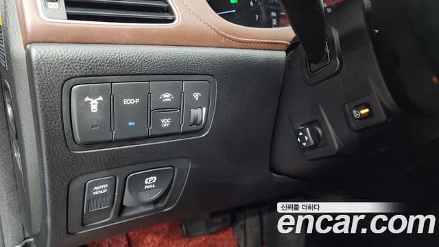 Hyundai Genesis VIP팩, 2012 18