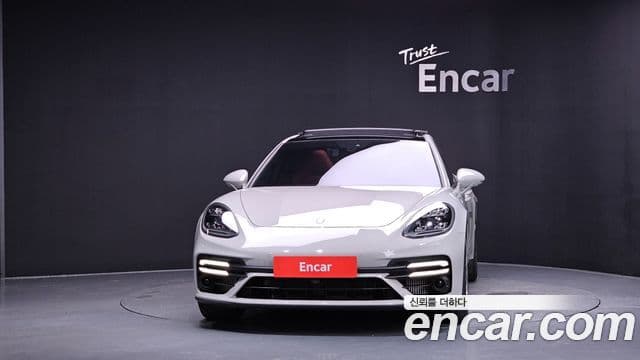 Porsche Panamera (971) 4.0 турбо S, 2023 3
