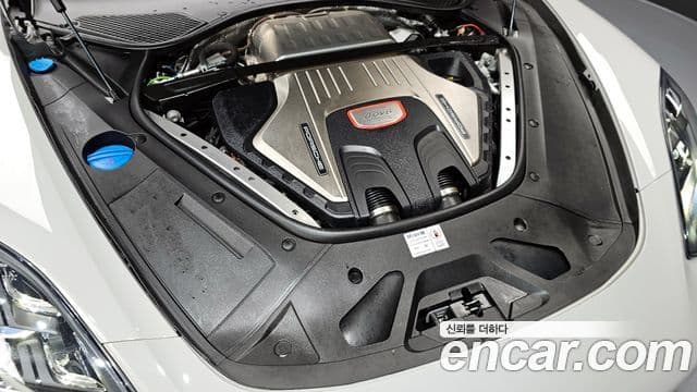 Porsche Panamera (971) 4.0 турбо S, 2023 6