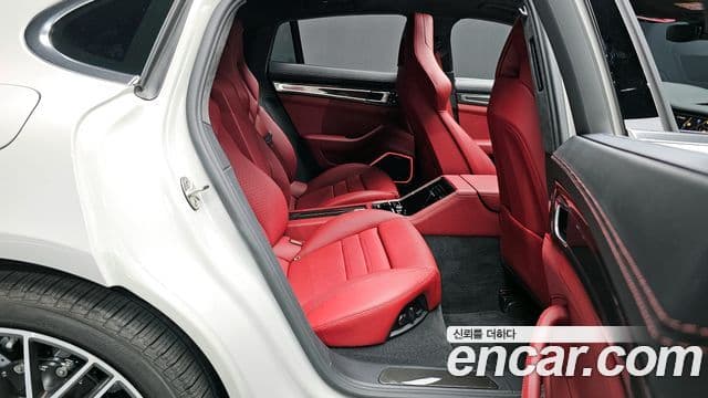 Porsche Panamera (971) 4.0 турбо S, 2023 12
