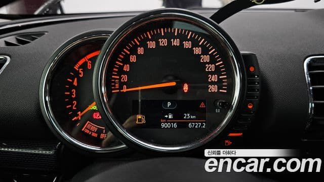 Mini Cooper D 클럽맨 2세대, 2016 8