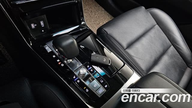 Kia K7 Premier гибрид Noblesse, 2020 9