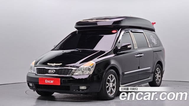 Kia Carnival R Premium, 2013 1